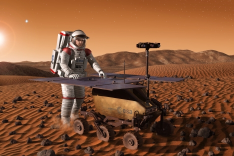 Dengan mengisi atmosfer Mars dengan karbon dioksida, temperatur akan meningkat dan lingkungan lebih cocok untuk ditinggali.
