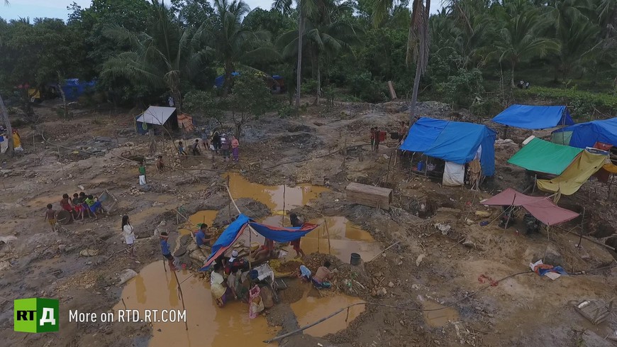Paracale gold mining in the Philippines