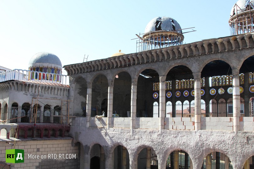 Don Justo builds cathedral in Mejorada del Campo, Spain