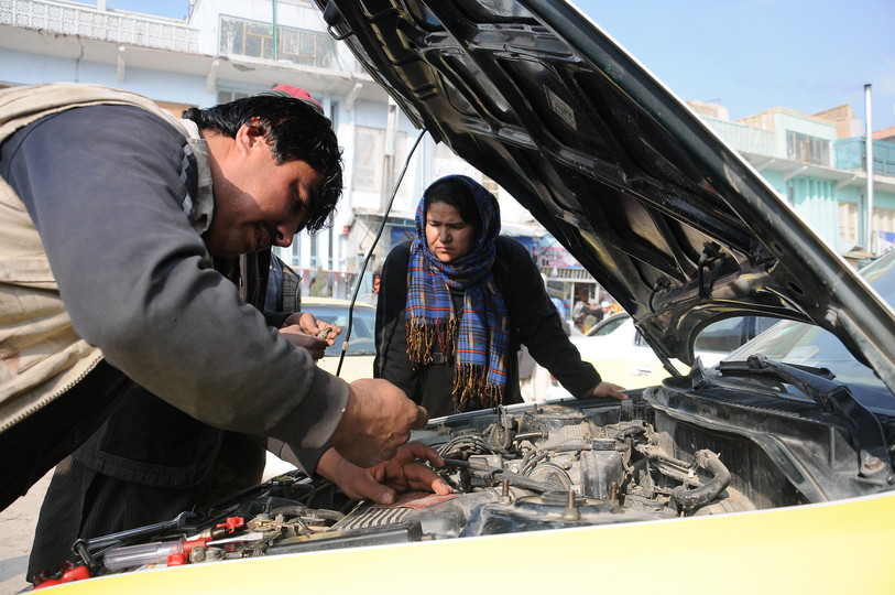 Sara Bohayi Afghanistan's woman taxi driver