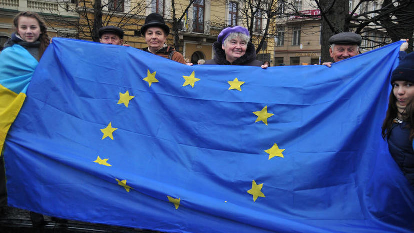 На Западной Украине суд запретил вывешивать флаг ЕС на здании администрации