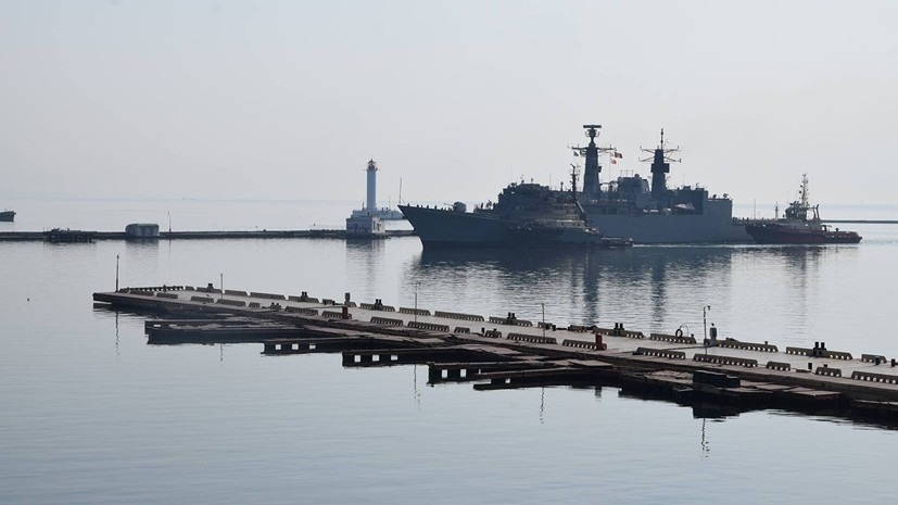 На Украине сообщили о планах группы кораблей НАТО зайти в Чёрное море