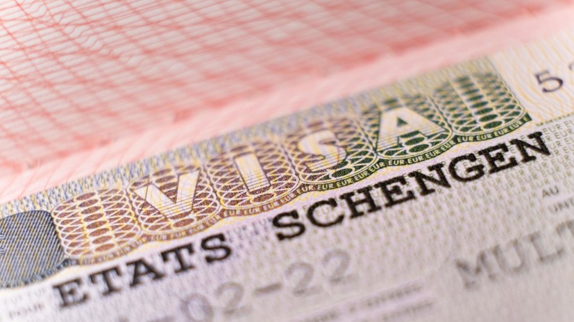 Глава МИД Литвы предложил отменить выданные гражданам России туристические шенгенские визы
